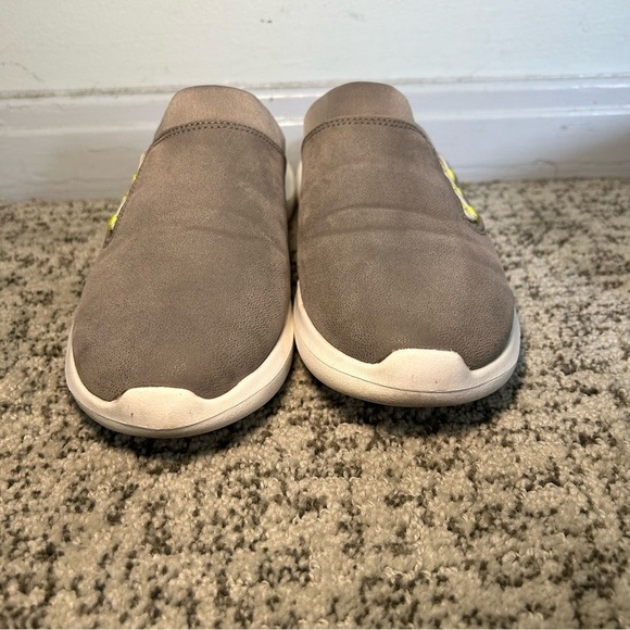 Cloudsteppers by Clarks Cushion Soft Gray Nova Ease Mules Size 6 - Picture 2 of 10